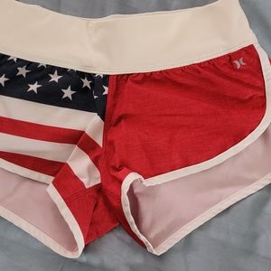 Hurley American flag boardshorts, surfing